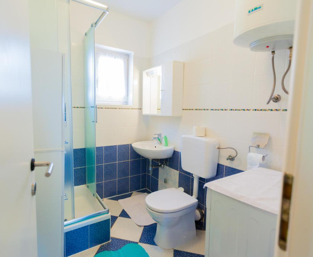 Apartman Mare Lovrečica エクステリア 写真
